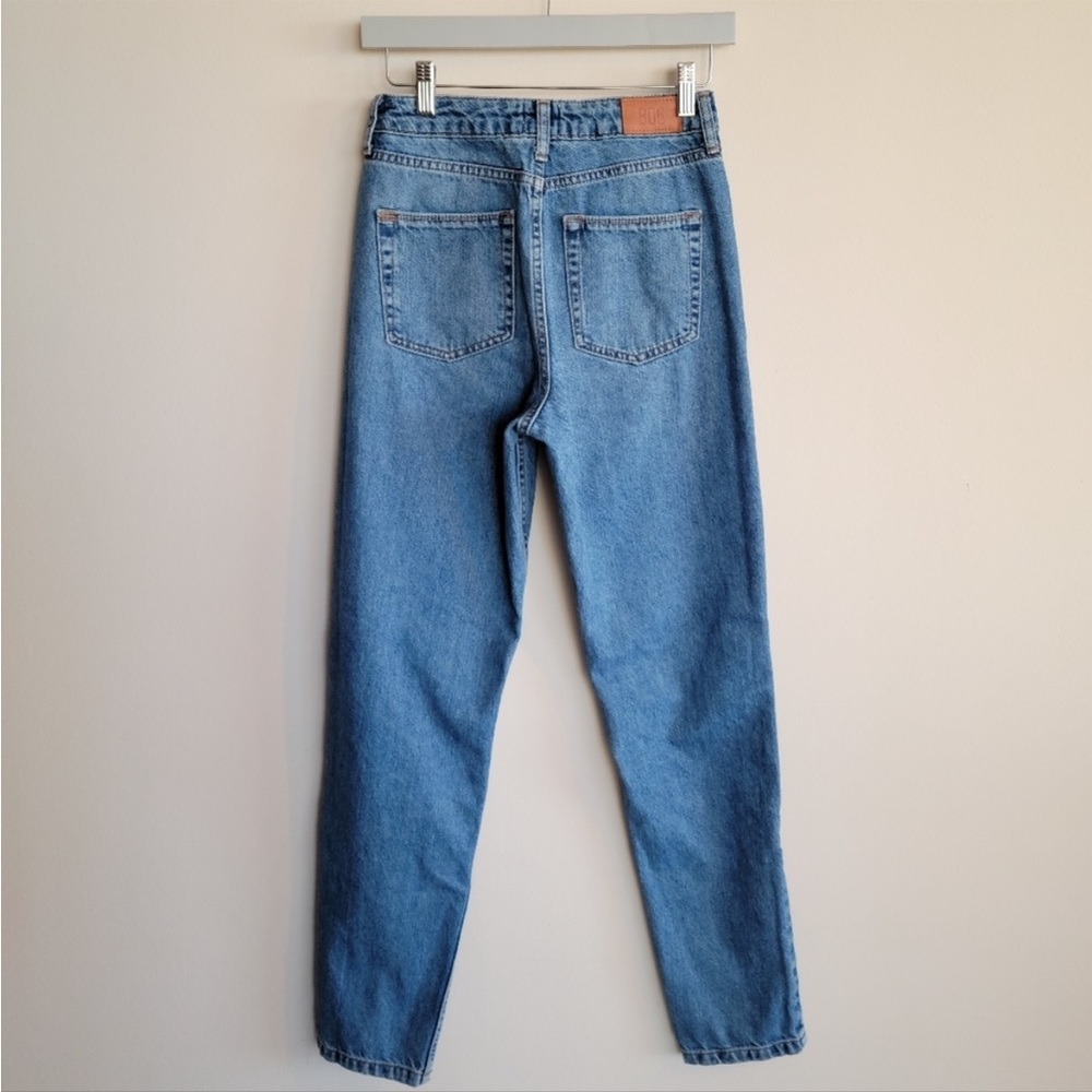 Urban Outfitters BDG Pintuck Mom Jean in Vintage Wash, US 25